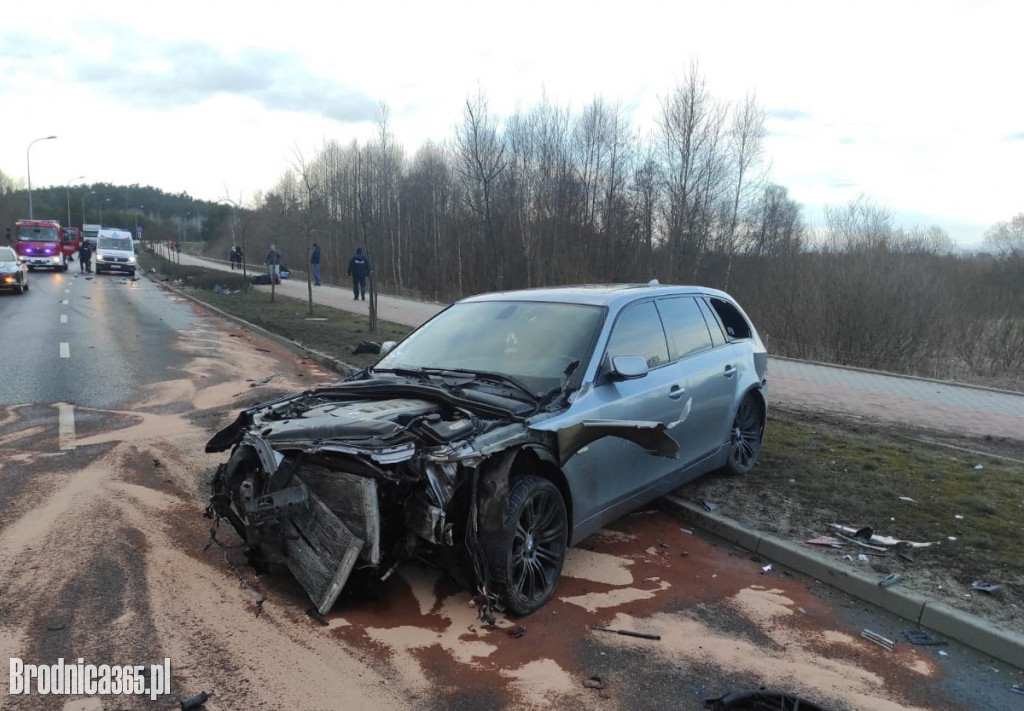 Wypadek drogowy na obwodnicy Brodnicy. Ranny motocyklista