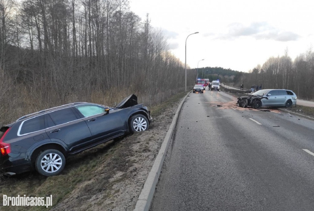 Wypadek drogowy na obwodnicy Brodnicy. Ranny motocyklista