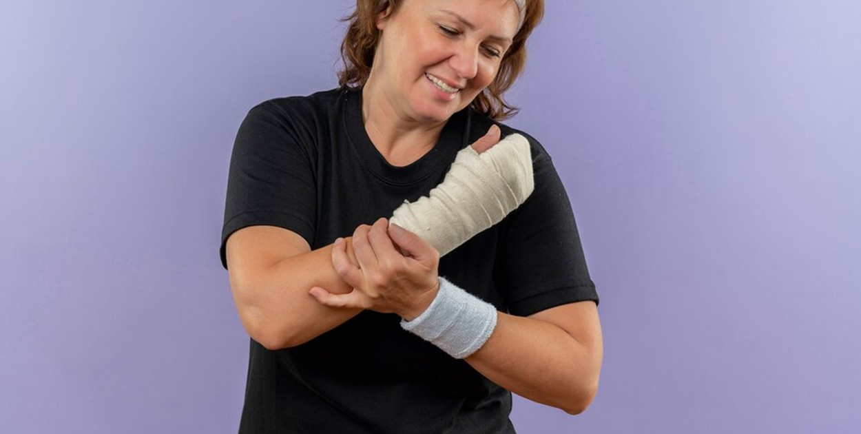 Jakie bandaże opatrunkowe wybrać, aby zapewnić sobie skuteczną pomoc w razie kontu