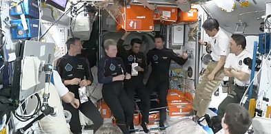 Załoga Ax-4, w tym Polak, weszła na pokład ISS-10381