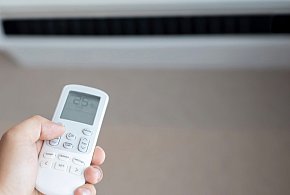 Chłodzisz się klimatyzacją? Oto, co najczęściej robią źle Polacy-10435