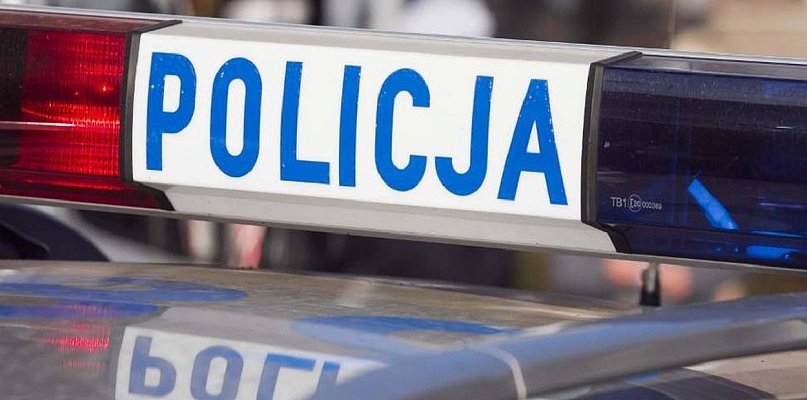 Wpadł przez spaloną żarówkę. Miał sądowy zakaz i narkotyki w słoiku - 10481
