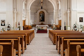 Miliony na Kościół w 2026 roku. Państwo co roku dokłada do duchownych-11550