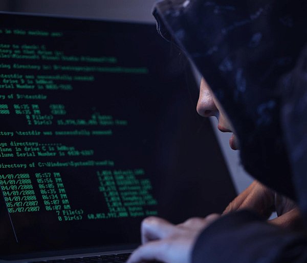 Wyciek danych z tysięcy sklepów internetowych. Ujawniono dane klientów-11181