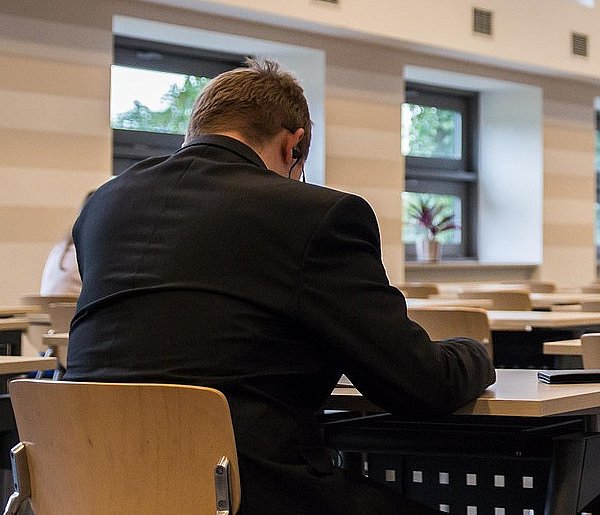 Zmiany w przepisach o wynagrodzeniach. Zapłacą za gotowość do pracy-11199