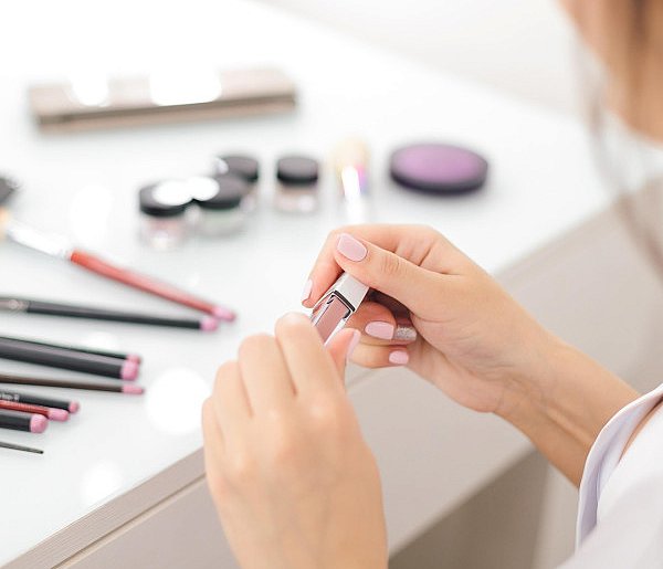 Nie używaj tych kosmetyków. GIS ostrzega przed produktami-11387